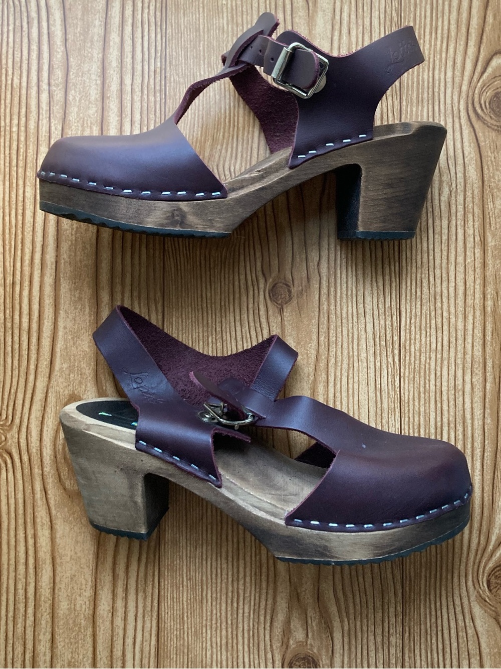 Lotta Of Stockholm 38 Wooden Closed Toe Leather Clog Shoes Wine Color US 7.5